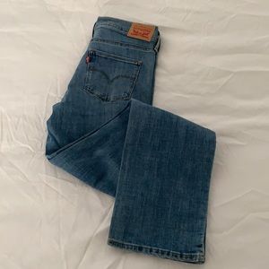 NWOT Levi’s Slim Straight Jeans